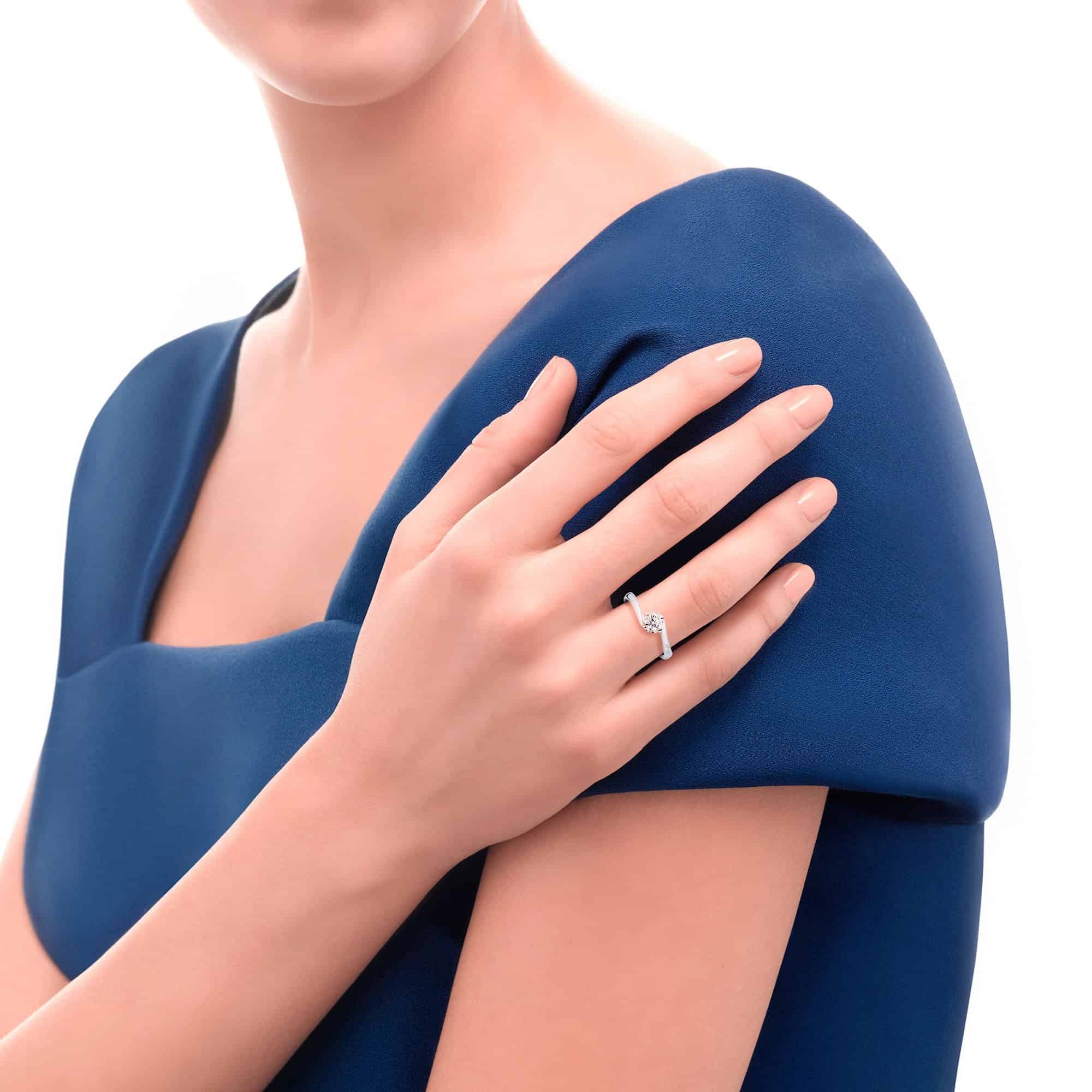 Anello solitario Recarlo anniversary valentino